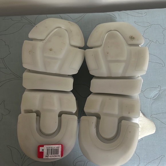 BALENCIAGA SPEED 2.0 CLEAR SOLE RECYCLED KNIT SNEAKER - Picture 8 of 12